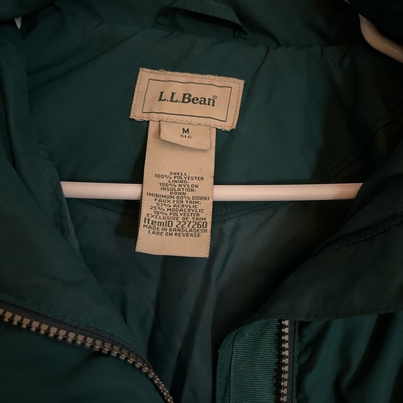 Teal Woman’s LL Bean Parka (M) - Picture 2 of 4